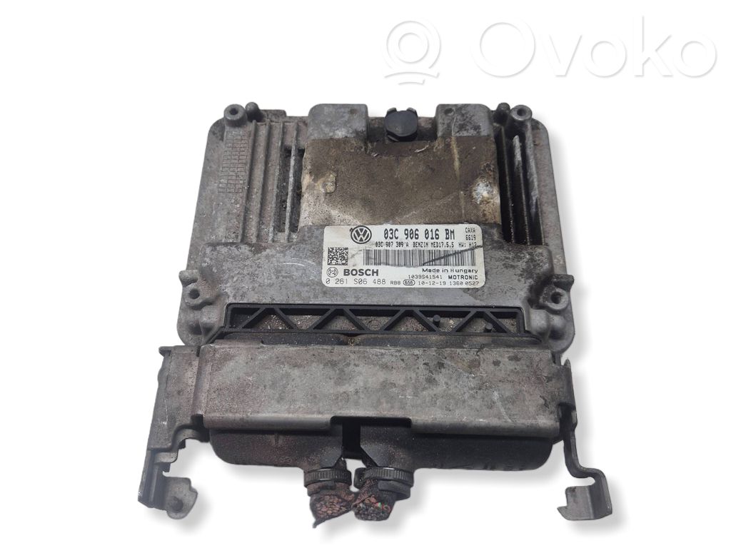 Volkswagen Golf VI Engine control unit/module 