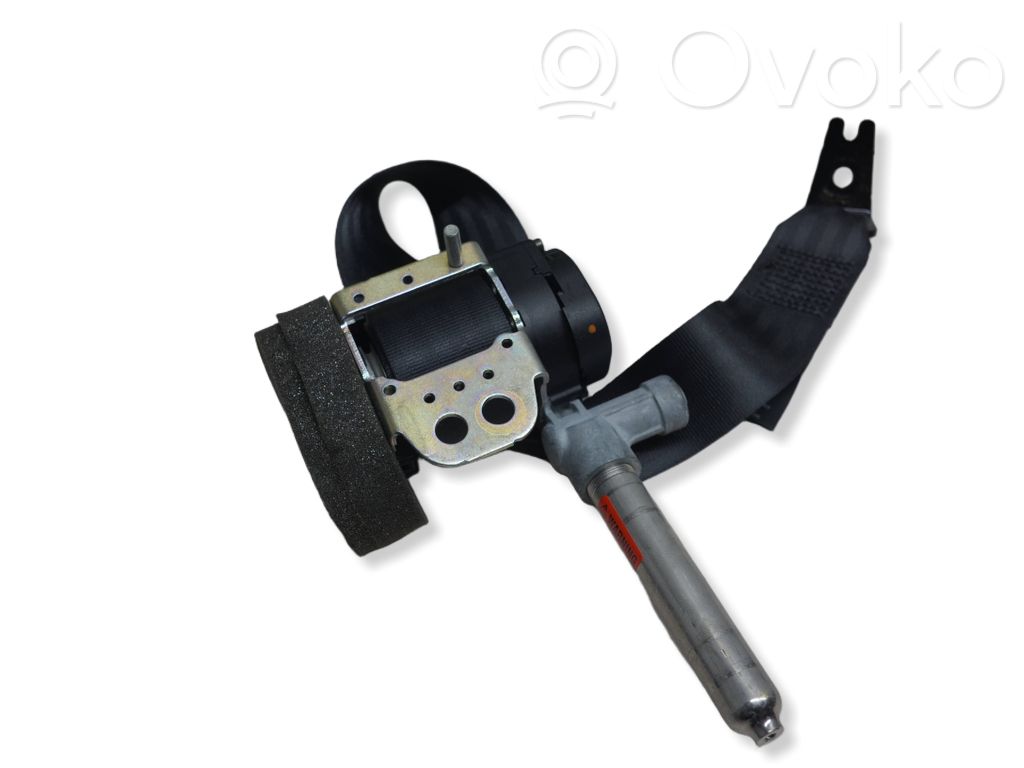 Volvo C30 Cinturón trasero 