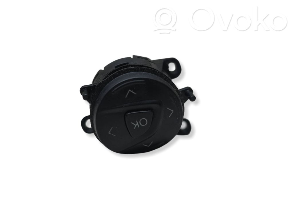Ford C-MAX II Steering wheel buttons/switches 