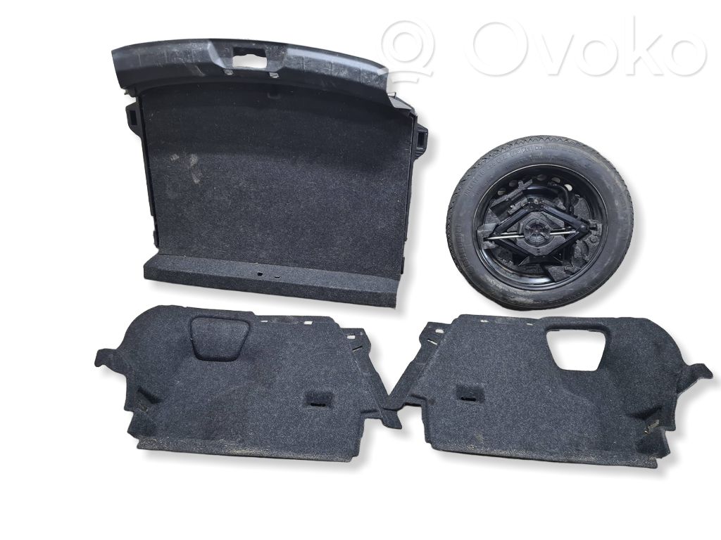 Volvo V40 Trunk/boot floor carpet liner 