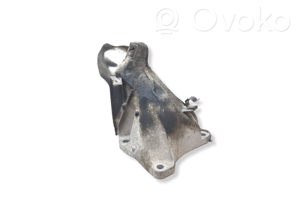 BMW 3 E90 E91 Engine mounting bracket 