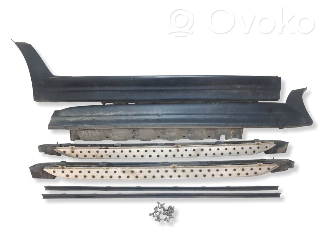 BMW X3 E83 Sill 