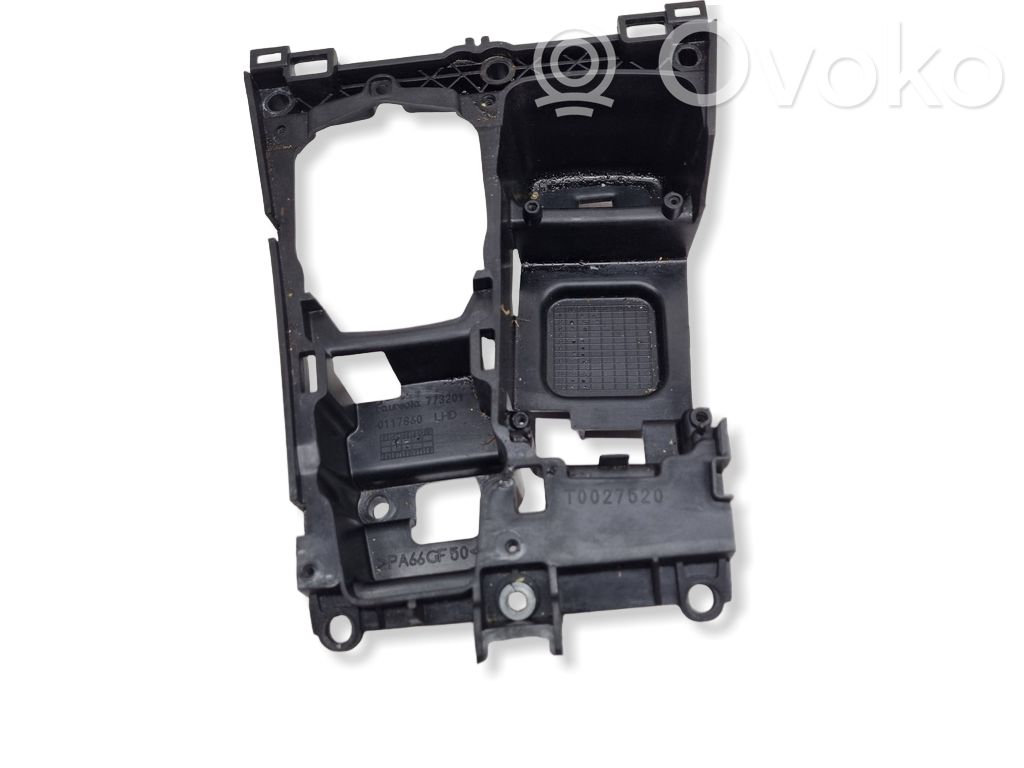 BMW X5 E70 Gear shifter surround trim plastic 