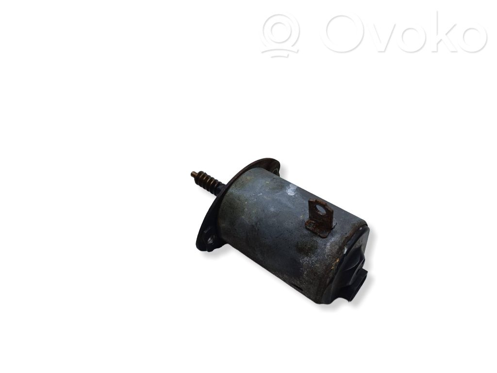 BMW X3 F25 Valve oil control 