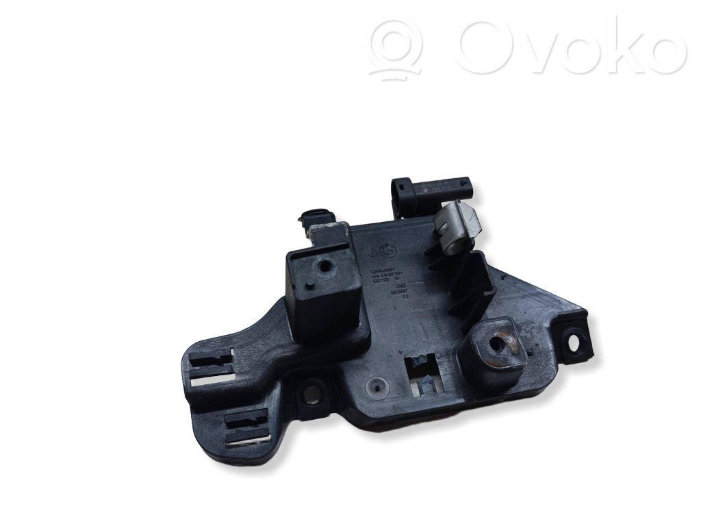 BMW 3 F30 F35 F31 Altra parte del vano motore 