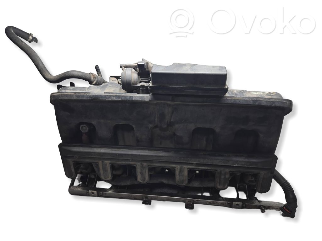BMW 5 E39 Intake manifold 