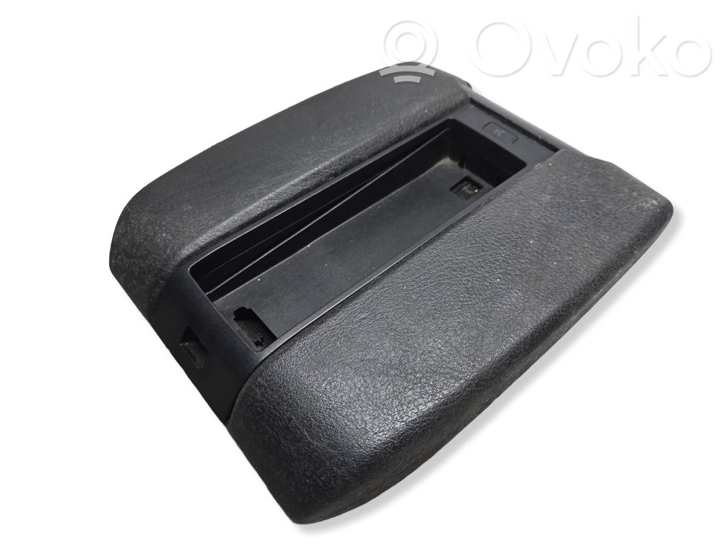 Armrest   8213862,804033,13012003