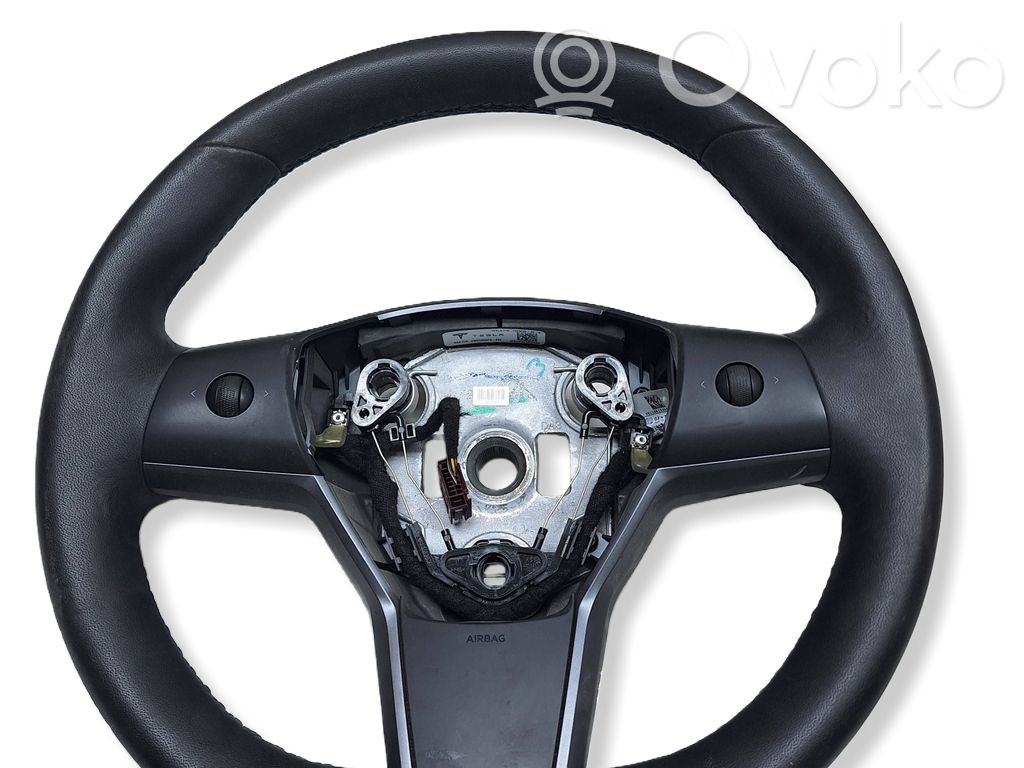 Tesla Model 3 Steering wheel 