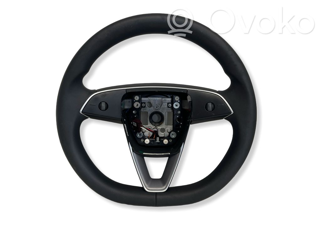 Tesla Model 3 Highland Vairas 