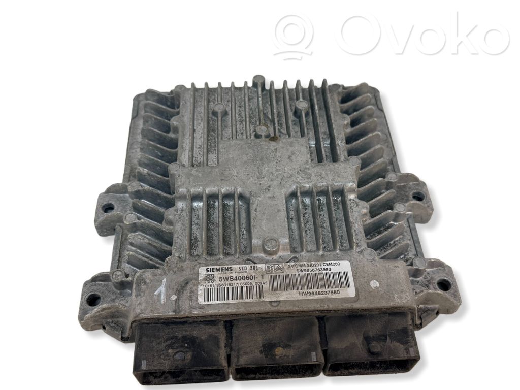 Peugeot 607 Engine control unit/module 