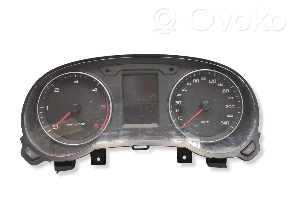 Audi A1 Speedometer (instrument cluster) 