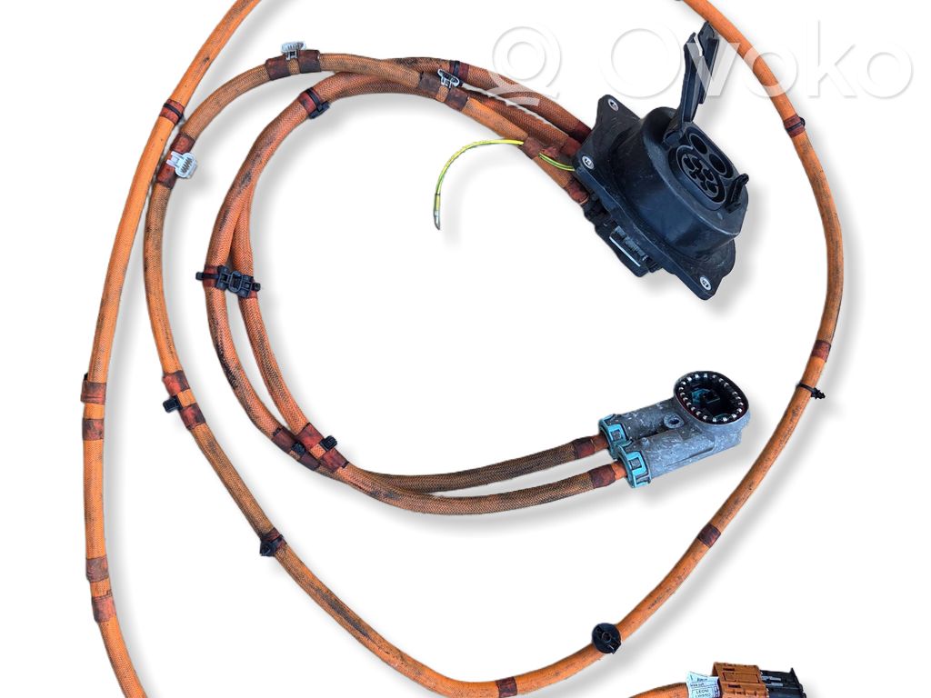 BMW i4 Sähköauton latauspistoke 
