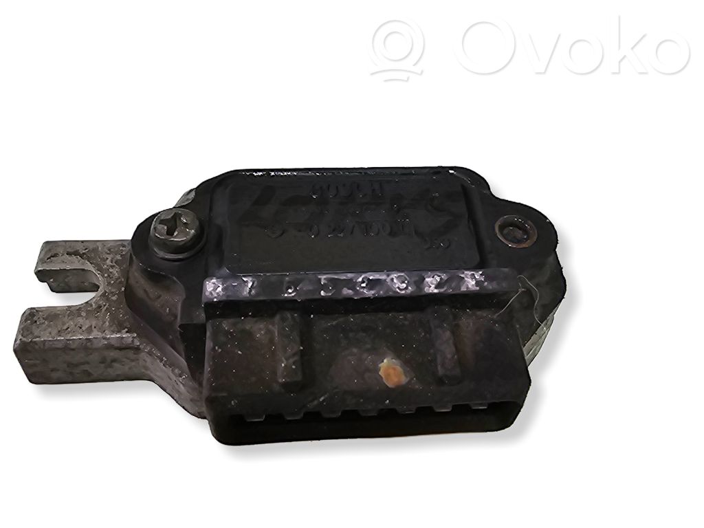 BMW 5 E28 Ignition amplifier control unit 