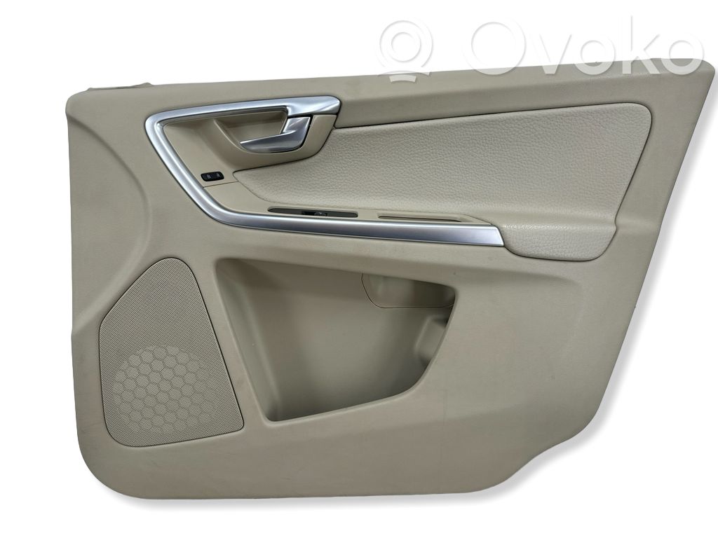 Volvo XC60 Front door card panel trim 