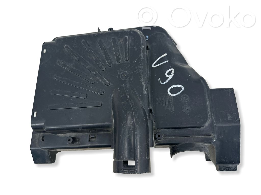 Volvo S90, V90 Engine control unit box 