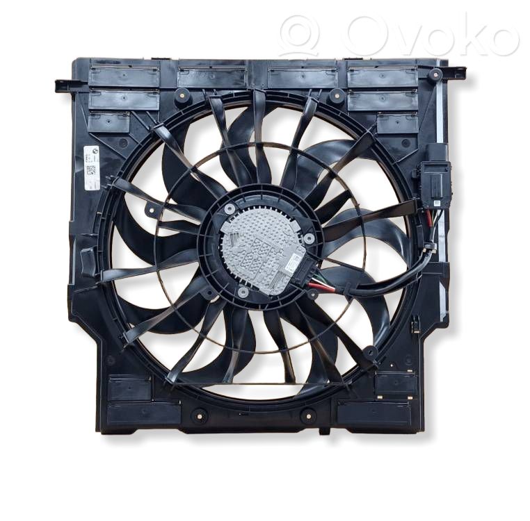 BMW X5M G05 F95 Radiator cooling fan shroud 