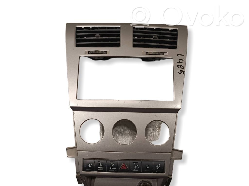 Dodge Avenger Center console 
