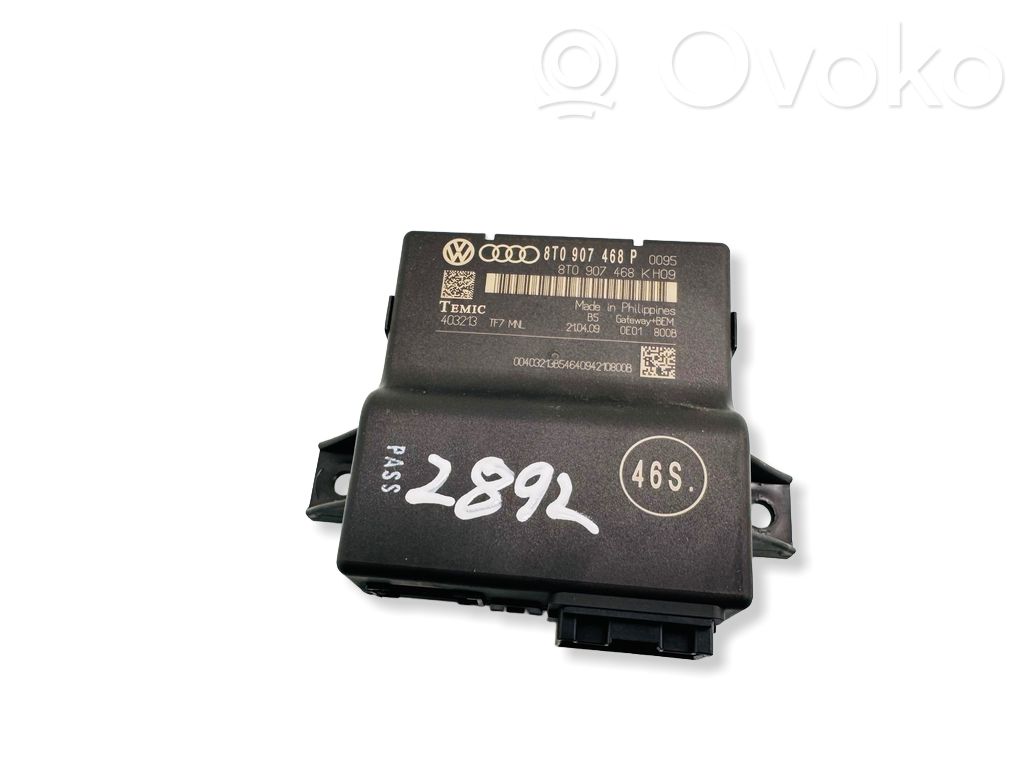Audi A5 8T 8F Gateway control module 