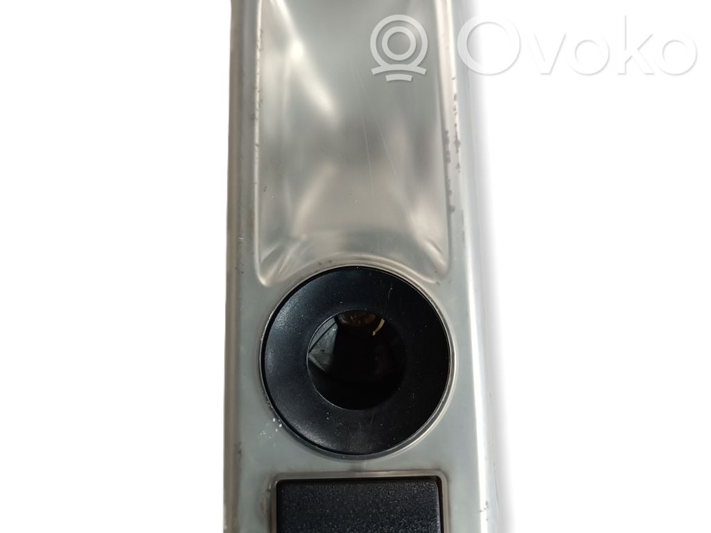 BMW 5 E60 E61 Luz del asiento trasero 