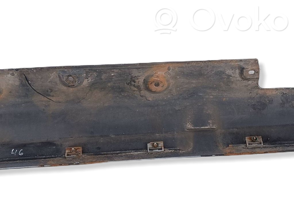 Sill   8209756