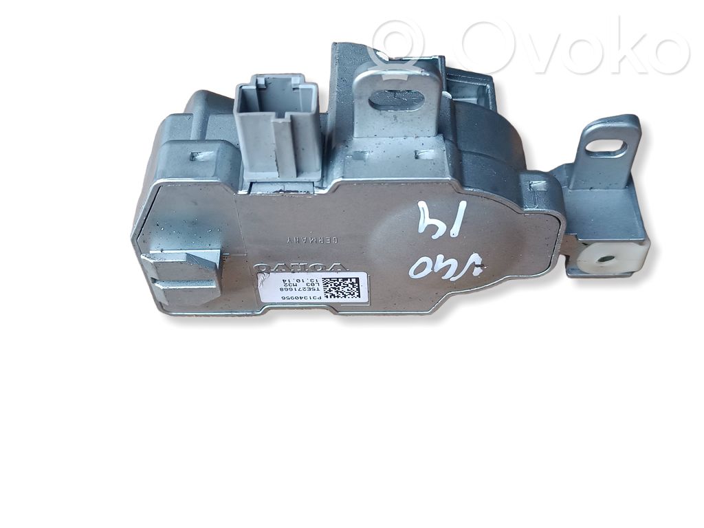 Volvo V40 Steering wheel lock 