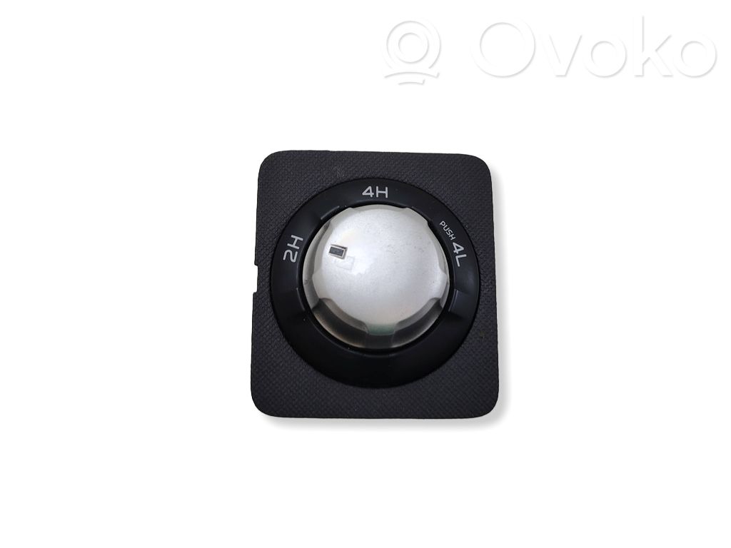 Isuzu D-Max Differential lock switch 