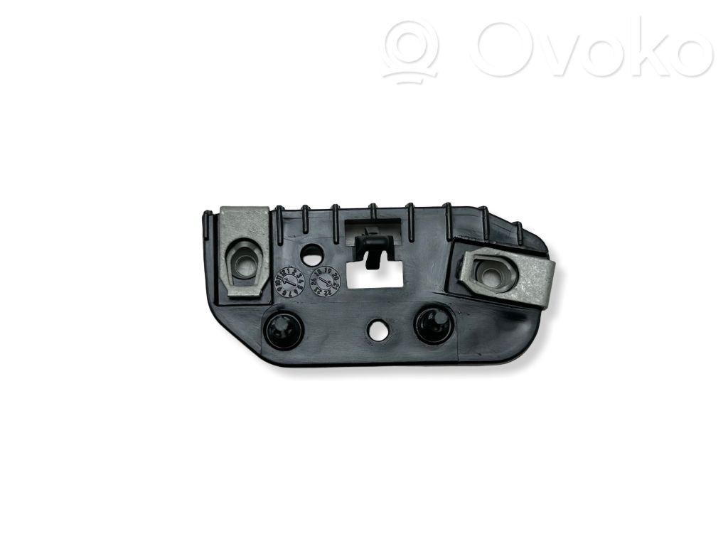 Front bumper mounting bracket   LB5B17D958A