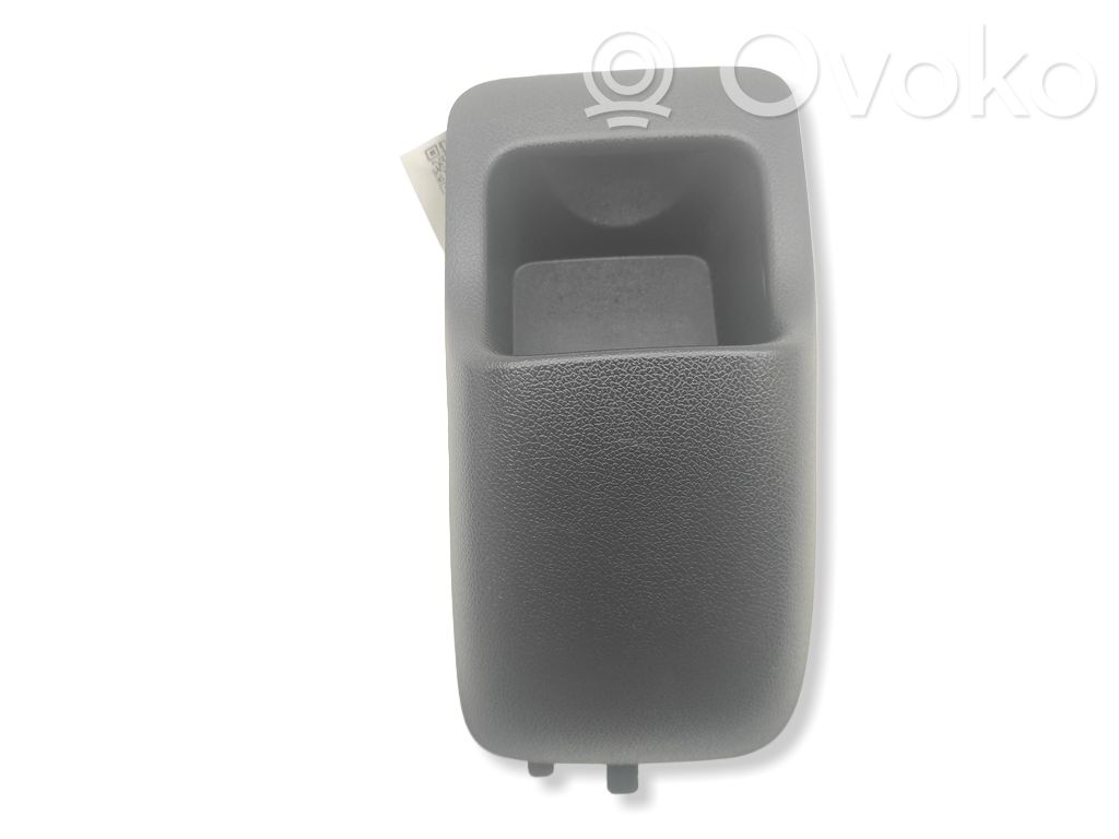 Nissan NV400 Tapa de caja de fusibles 
