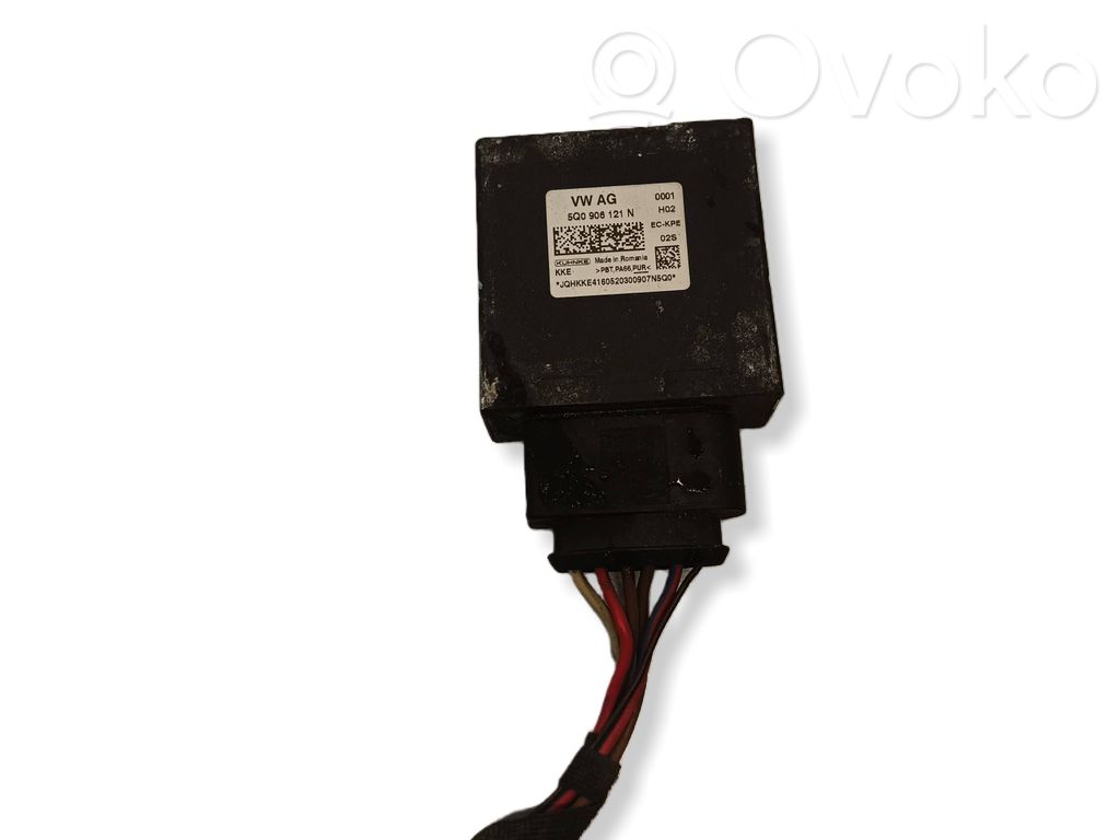 Volkswagen Golf VII Unité de commande / module de pompe à carburant 