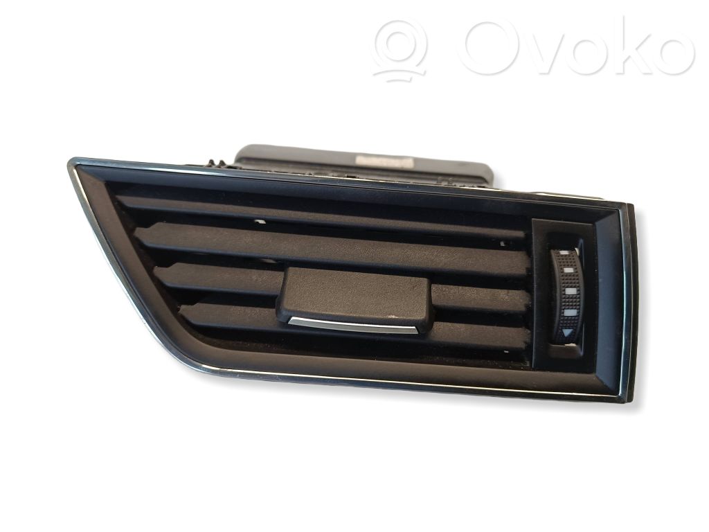 Skoda Superb B8 (3V) Dashboard side air vent grill/cover trim 