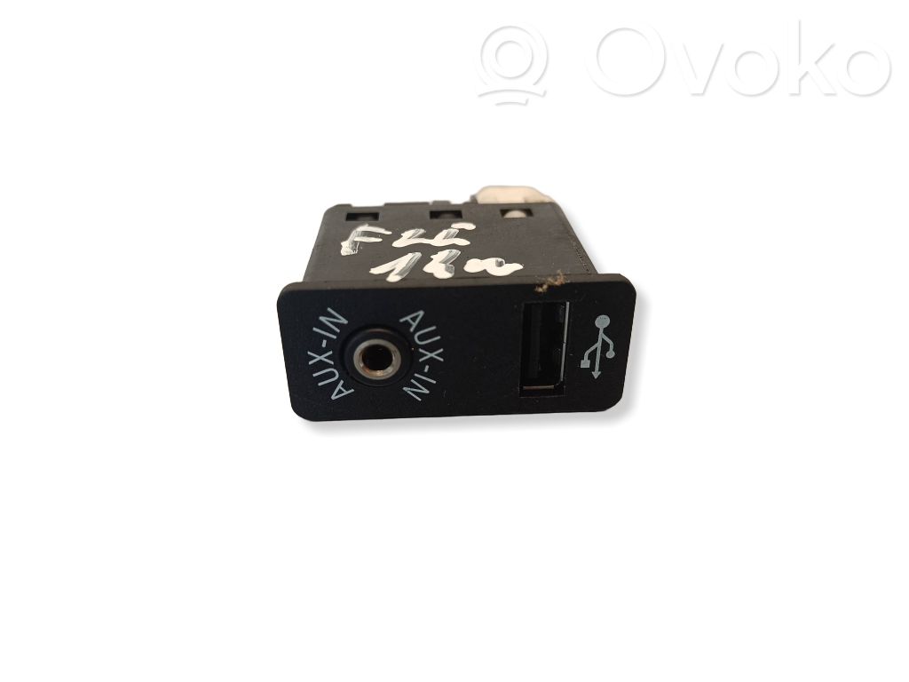 BMW X3 F25 AUX in-socket connector 