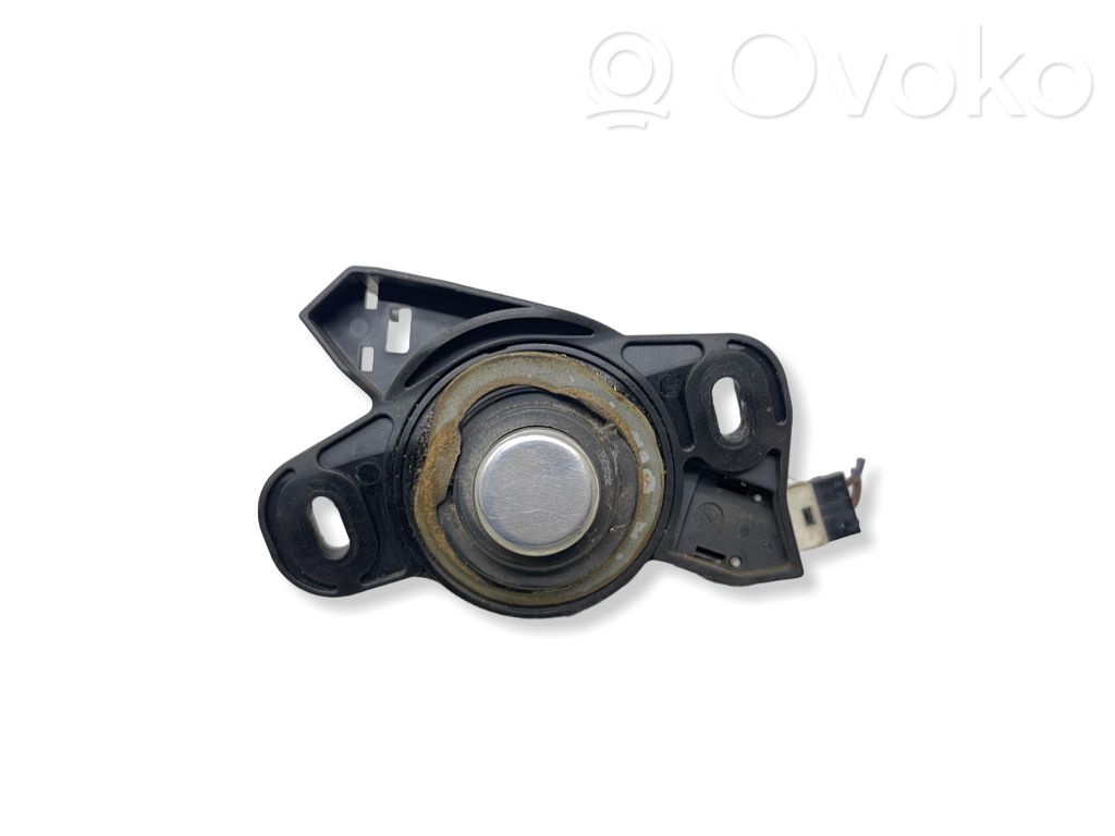 Opel Vectra C Tailgate opening switch 