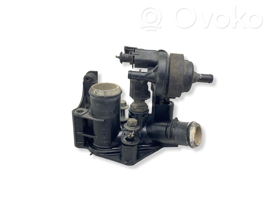 Ford Focus Thermostat housing 