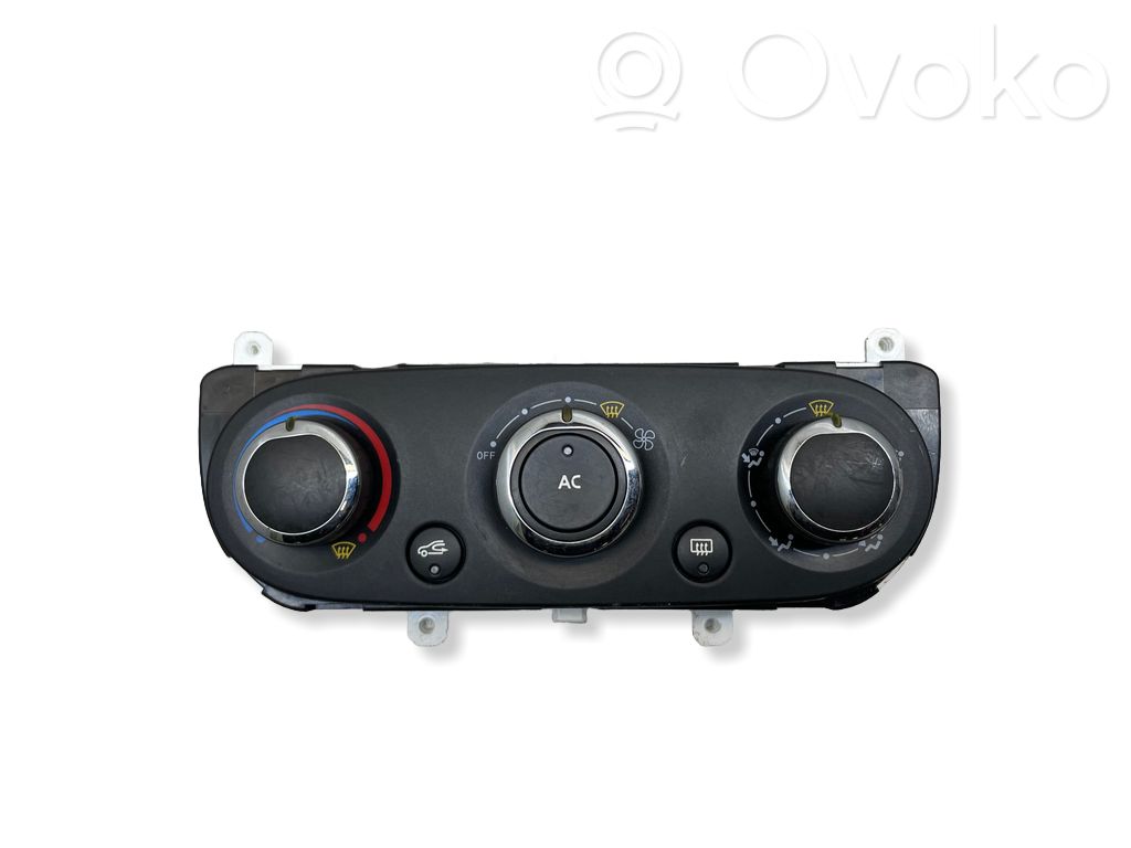 Renault Clio IV Climate control unit 