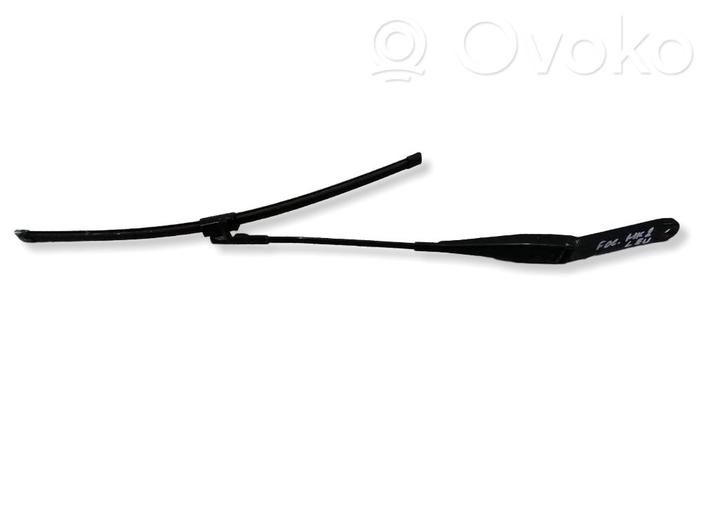 Ford Focus Front wiper blade arm 