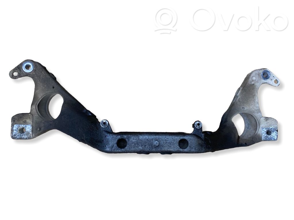 Audi Q7 4L Engine mounting bracket 