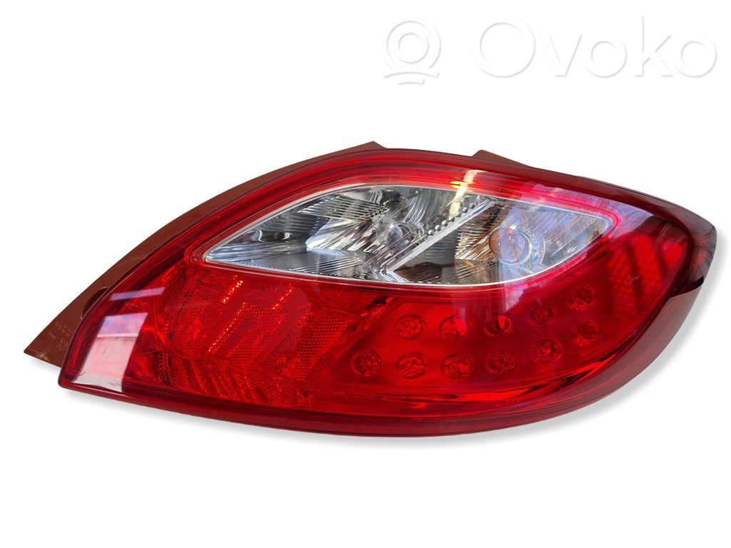 Mazda 2 Galinis žibintas kėbule 