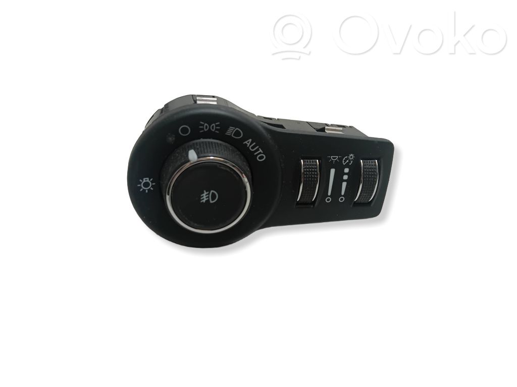 Light switch   120039534,12624,28249534