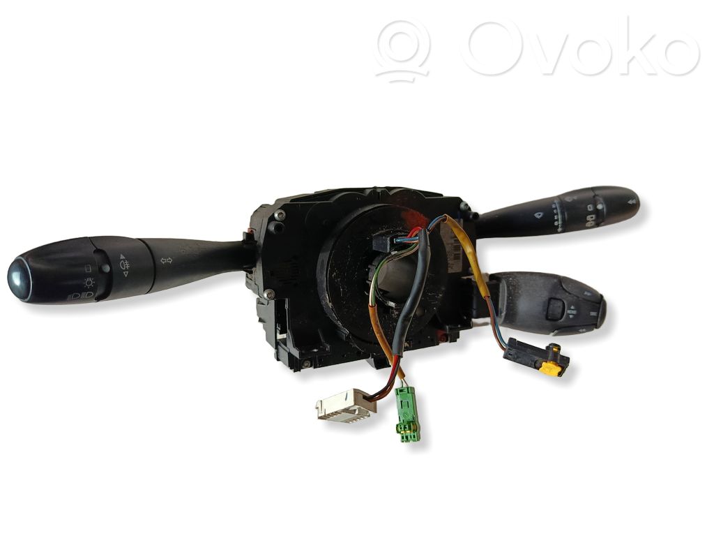 Peugeot 207 Leva/interruttore dell’indicatore di direzione e tergicristallo 