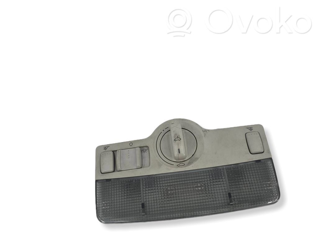 Volkswagen Golf IV Фонарь освещения передних мест 