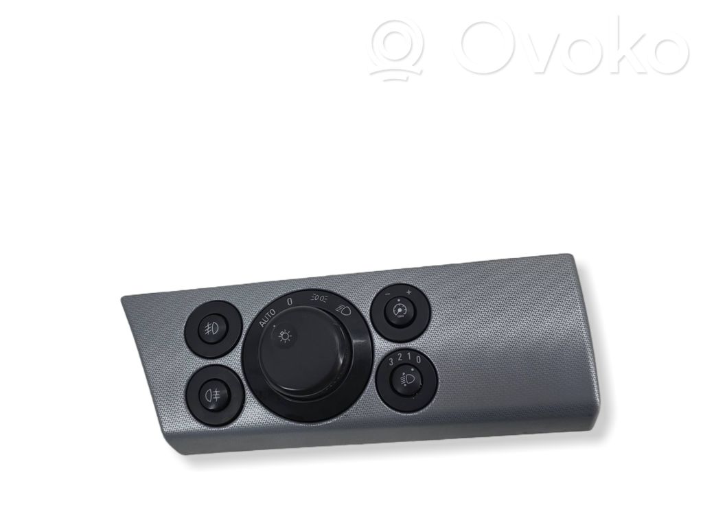 Opel Astra H Light switch 