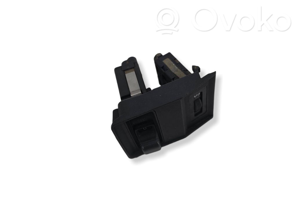 BMW 5 E34 Fog light switch 