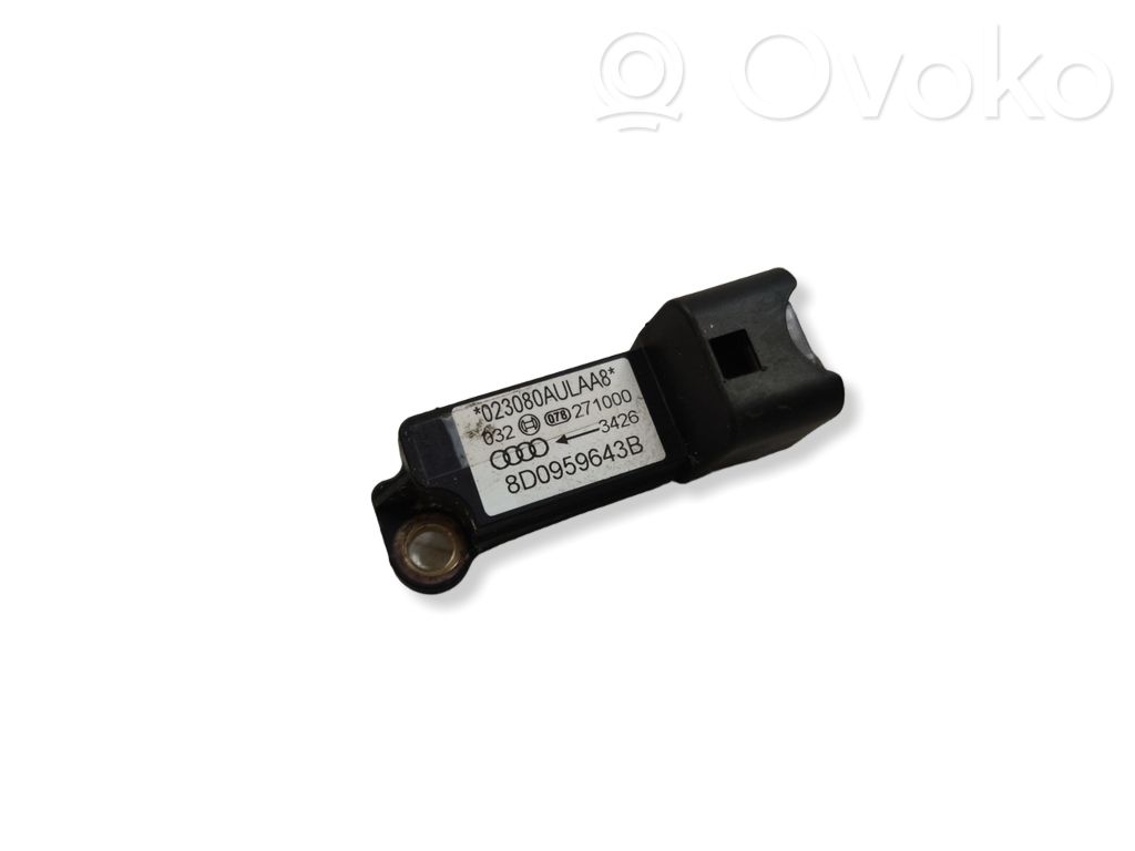 Audi A4 S4 B5 8D Czujnik uderzenia Airbag 