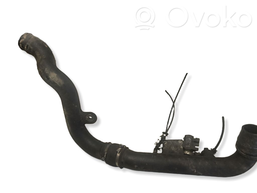 Audi A4 S4 B5 8D Furtun/conductă intercooler 
