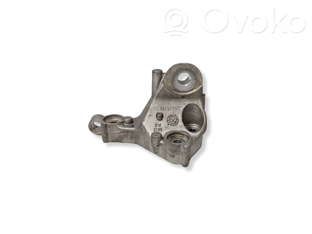 Engine mounting bracket   50545196