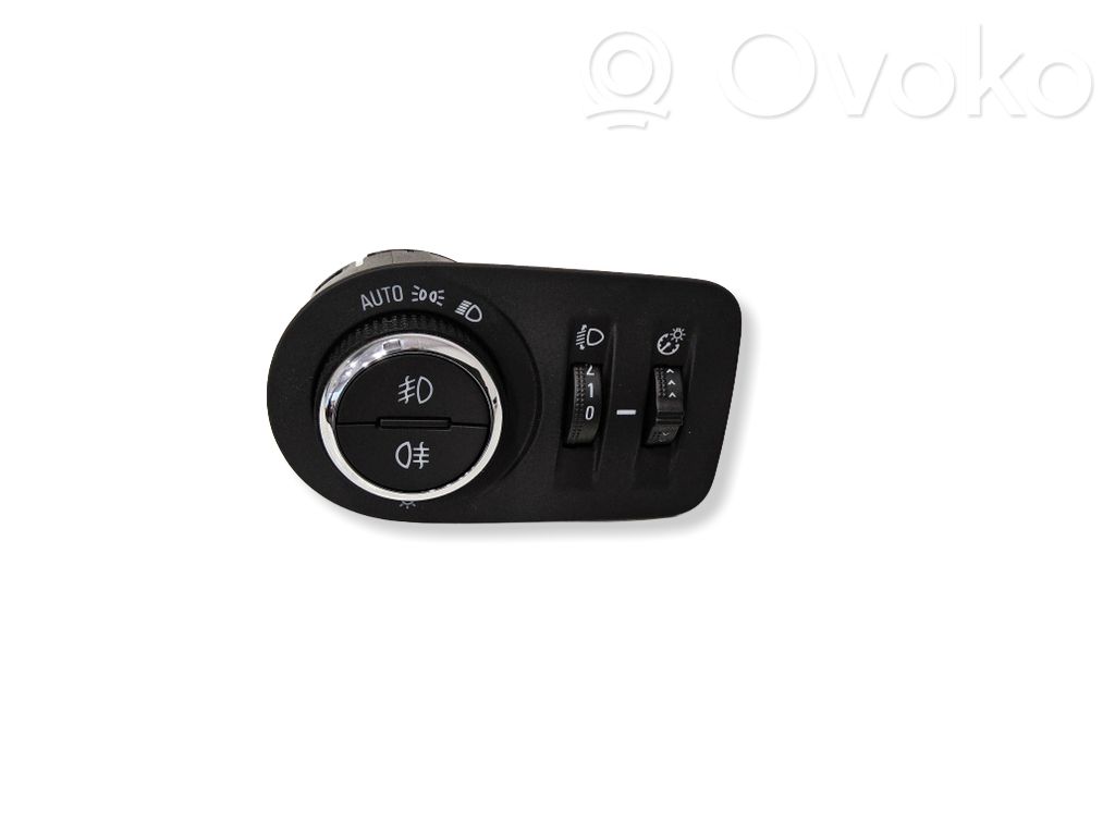 Opel Corsa F Light switch 