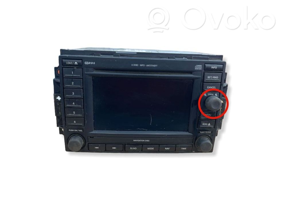 Jeep Grand Cherokee (WK) Panel / Radioodtwarzacz CD/DVD/GPS 