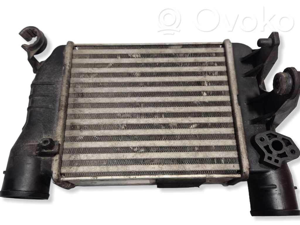 Audi A4 S4 B7 8E 8H Chłodnica powietrza doładowującego / Intercooler 