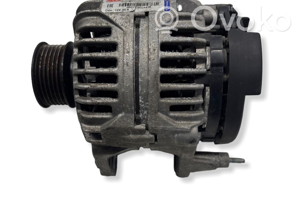 Volkswagen Golf IV Ģenerators 