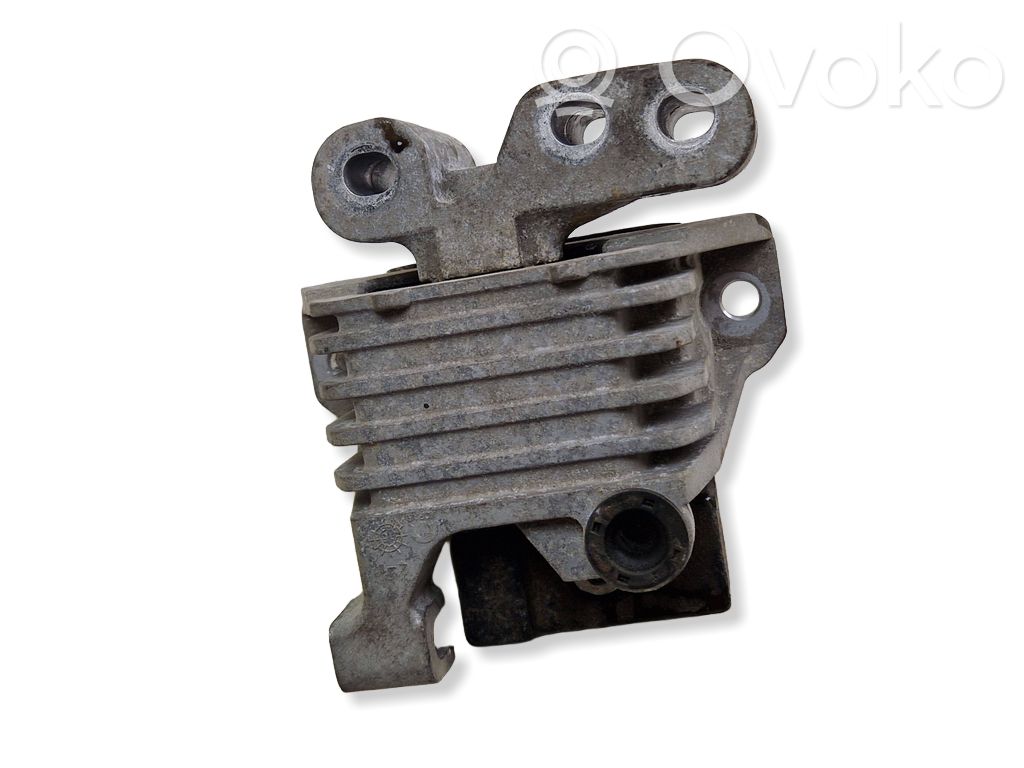 Engine mount bracket   P68141400AG,2955
